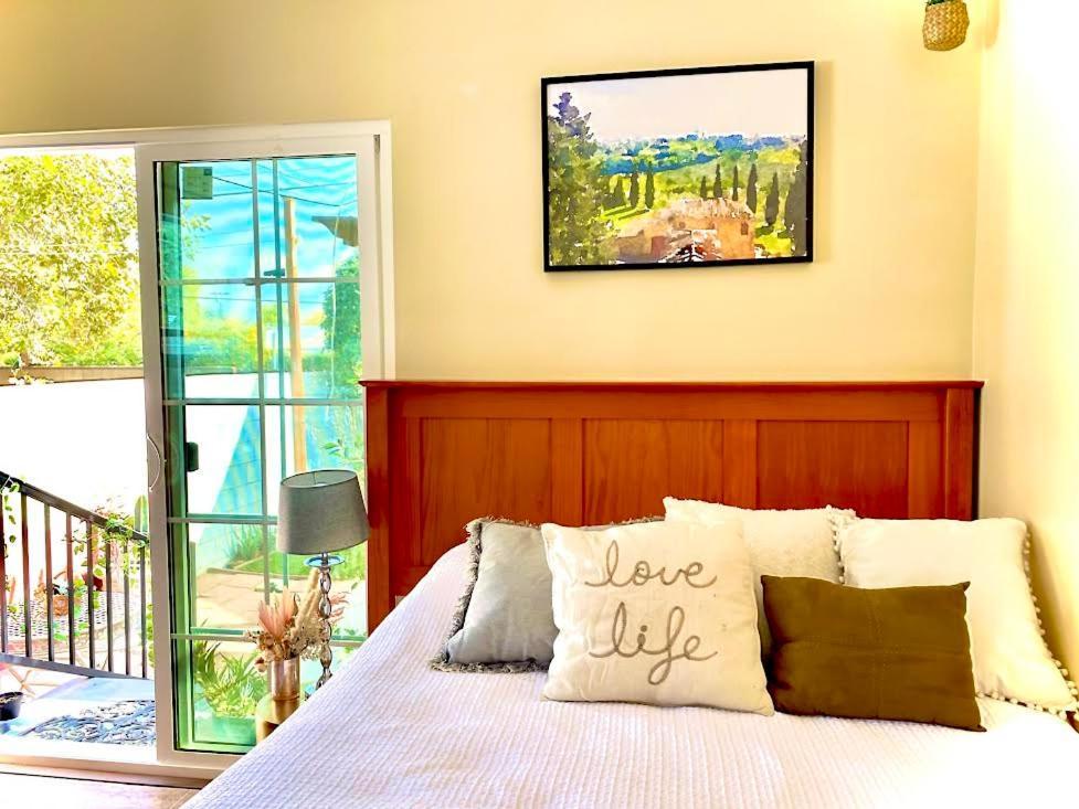 Sweet Tuscan Dreams-Private Entrance & Bathroom With Patio Los Angeles Exterior photo